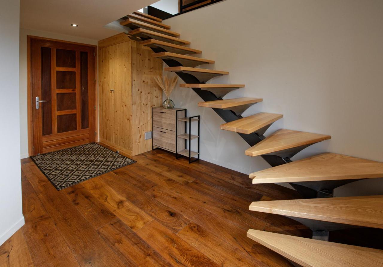 Les Balcons De 2 Chez O Jurassik Apartment Cuttura